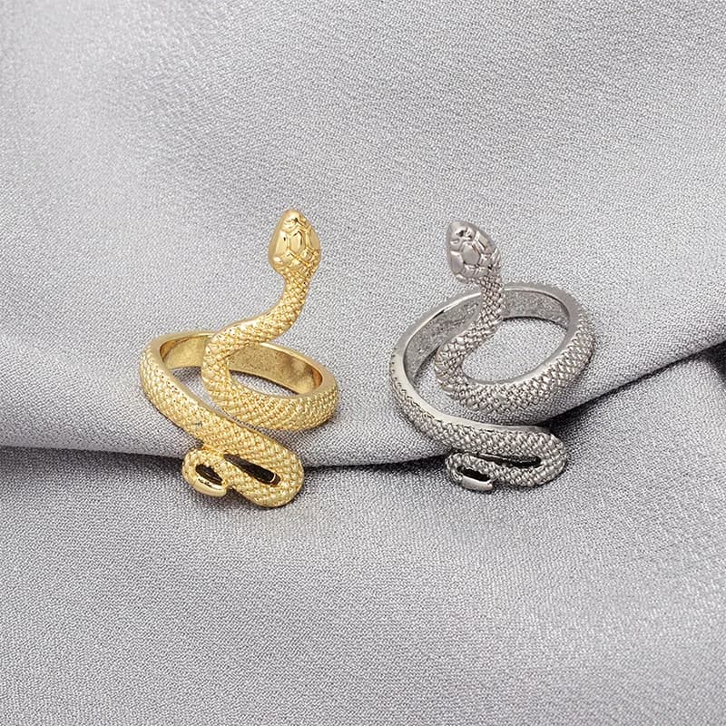 Elegante anello serpente dorato Donna Ragazze Anelli vintage Uomo Popolare anello serpente spirito gotico Regalo gioielli regolabile