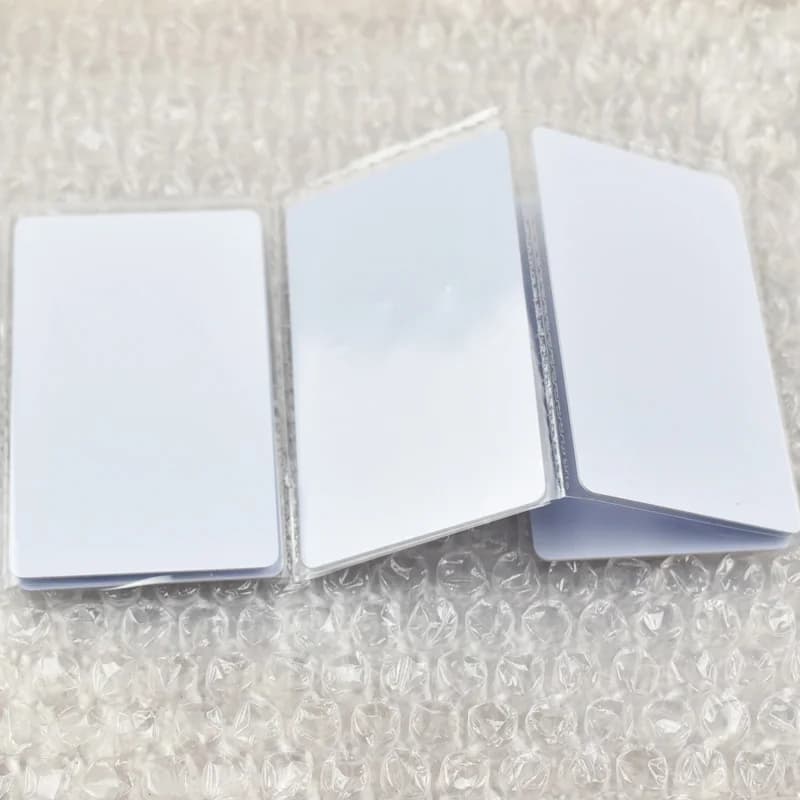 5 pz/lotto Fuid Card UID Modificabile 1K S50 Smart Chip Tag NFC Copiatrice Badge Block 0 Scrivibile 13.56Mhz Carta PVC Vuota Copia Clone