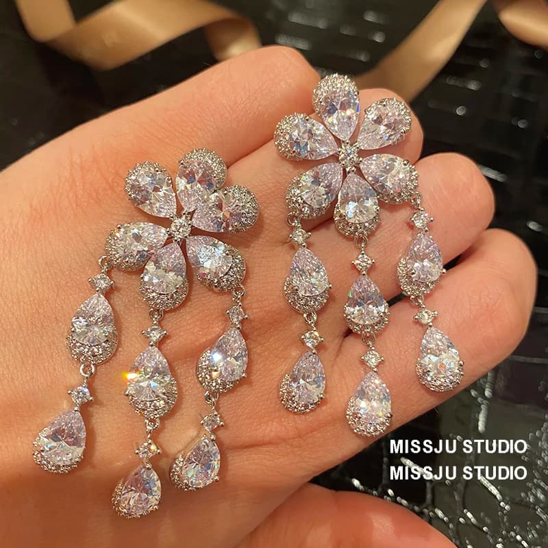 S925 Needles Pendaglio Earrings for Women Flower Long Water Drop Cubic Zirconia Fine Jewellery Elegant Brincos Drop Transport