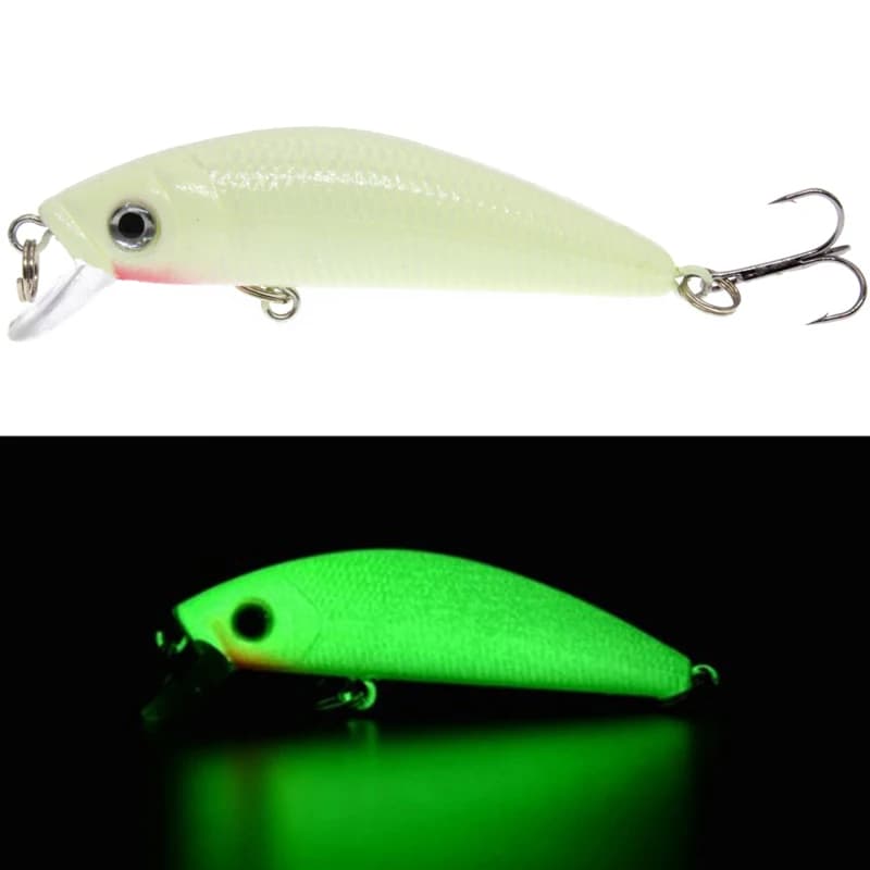 1 Pz 3D Luminoso Notte Esche Da Pesca 7 cm 8g Bass Minnow Esche Con Ami Alti Artificiale Duro Crankbaits Luccio Carpa Pesca Affrontare