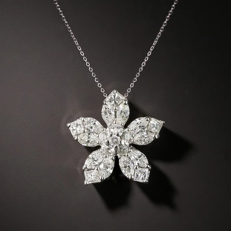 Huitan 2021 New Women's Necklace Eternity Crystal Flower Design Delicate Lady Accessories for Party Daily Wear Timeless Jewelry