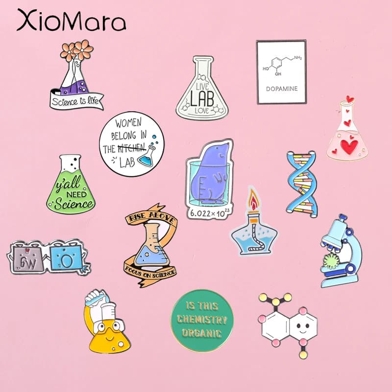 Spilla a forma di molecola di chimica microscopio a tubo personalizzato becher serie da laboratorio abiti spilla da bavero s Badge regalo per amante degli scienziati