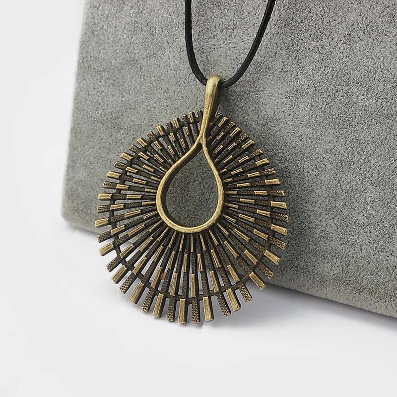 Collana con ciondolo a forma di recinzione con filo di strato astratto in bronzo tibetano, corda di cera nera con gioielli con collana a catena di estensione da 50mm