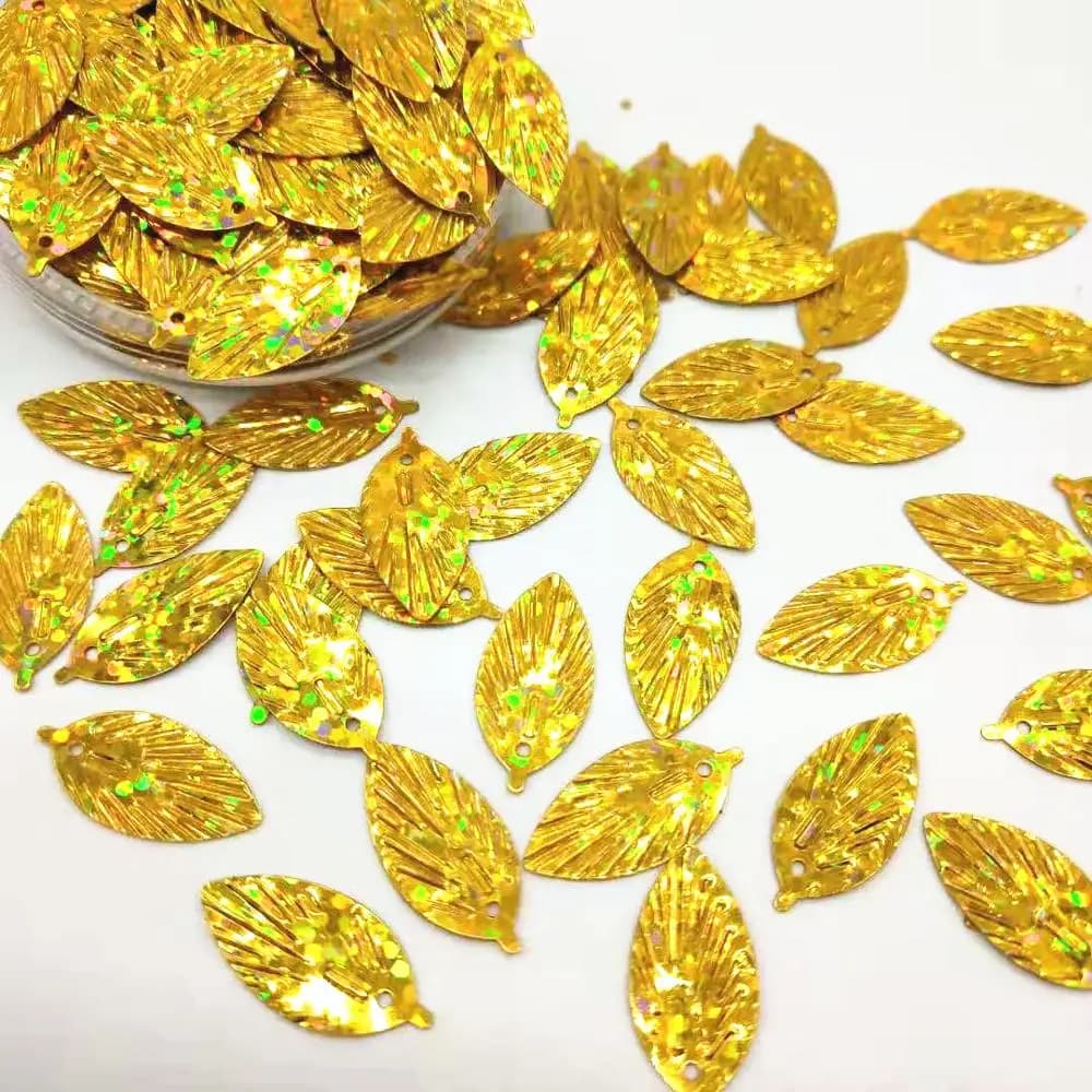 50 g/lotto paillettes foglia 9*18mm PVC piatto Pailletten carino piccolo ovale Laser oro argento rosso foglie verdi
