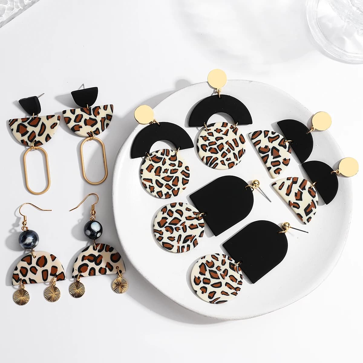 AENSOA Orecchini pendenti geometrici in metallo argilla polimerica a strati di leopardo per le donne Ragazze 2021 Orecchini pendenti con ciondolo alla moda Gioielli