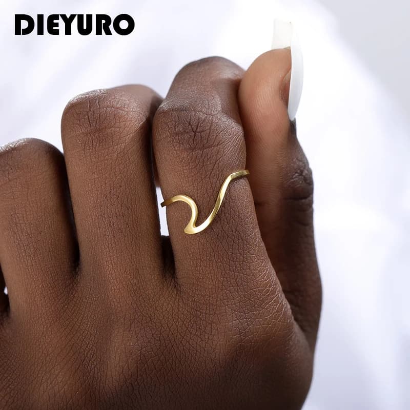 DIEYURO Acciaio inossidabile 316L Fashion Design Onda geometrica Anello unico Luce Gioielli da donna di lusso per feste 3 colori regolabili