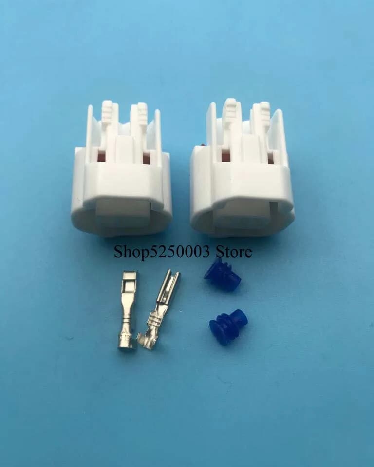 Connettori per fendinebbia impermeabili per auto bianchi a 2 pin Alloggiamento per connettore per luce di posizione laterale femmina da 2,0 mm con codino 90980-11156