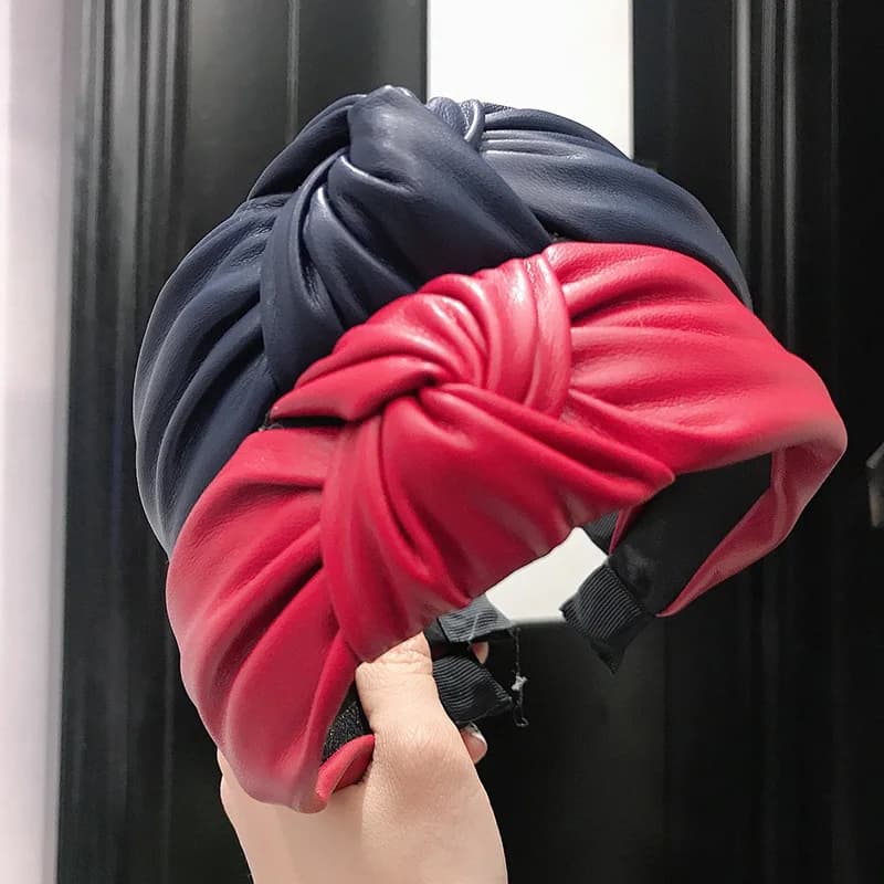 Fascia per capelli annodata per capelli in colori solidi di nuova moda per le donne Cerchietti per capelli incrociati Nodo in pelle Accessori per capelli per ragazza Vendita di fascia per adulti