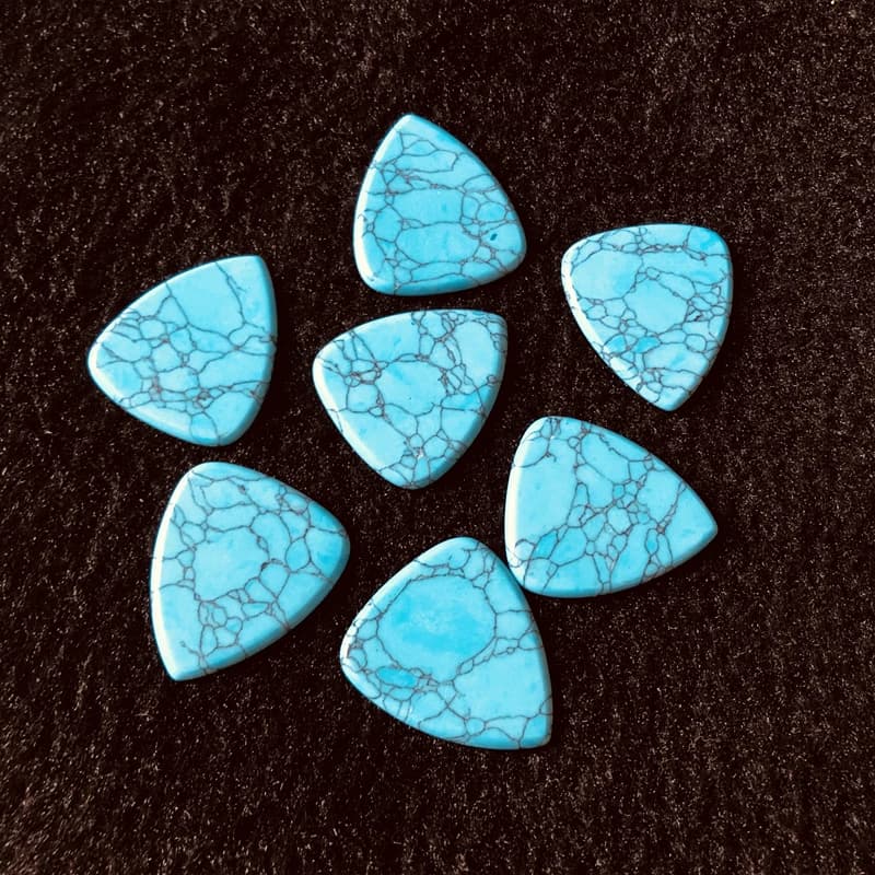 Commercio all'ingrosso 1 pz Stab turchesi Magnesite Beads plettro per chitarra, plettro per chitarra in cristallo di pietra, "punta tonda" perline con ciondolo in pietra