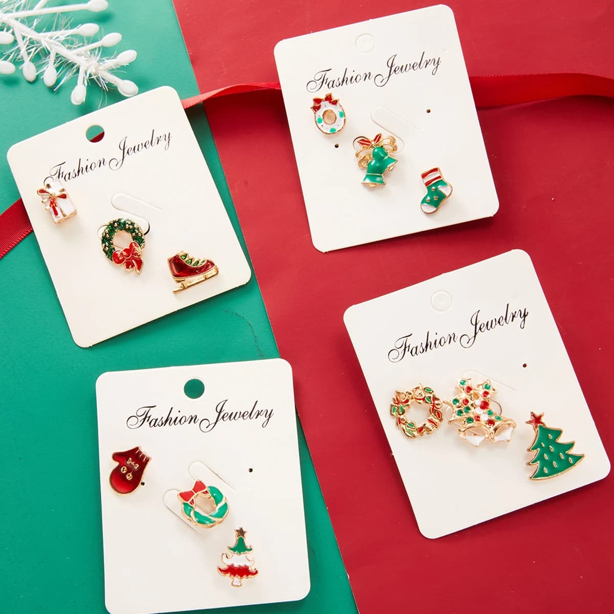 3pcs/2pcs spille di natale albero di natale ghirlanda pattini calzini campana fiocco di neve smalto distintivo piccola spilla gioielli regalo di capodanno
