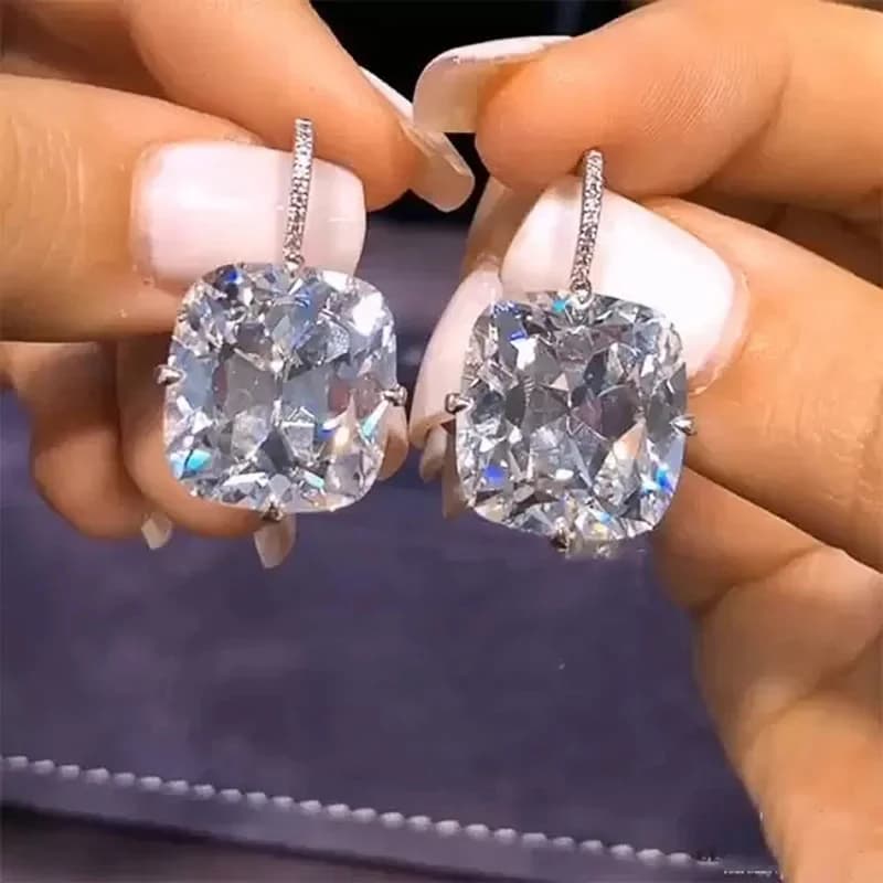 Huitan Chic Women's Drop Earrings Silver Color With Big CZ Stone Gorgeous Female Party Jewelry Anniversary Gift Earring for Lady