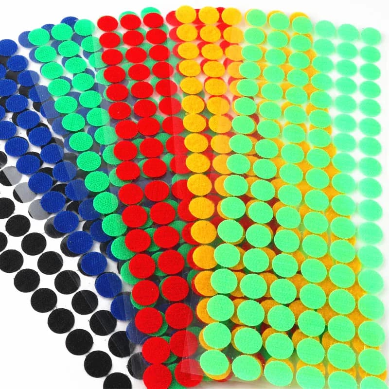 99 paia di punti di fissaggio autoadesivi colorati 10mm colla forte nastro magico adesivo disco rosso verde blu gancio rotondo moneta ad anello