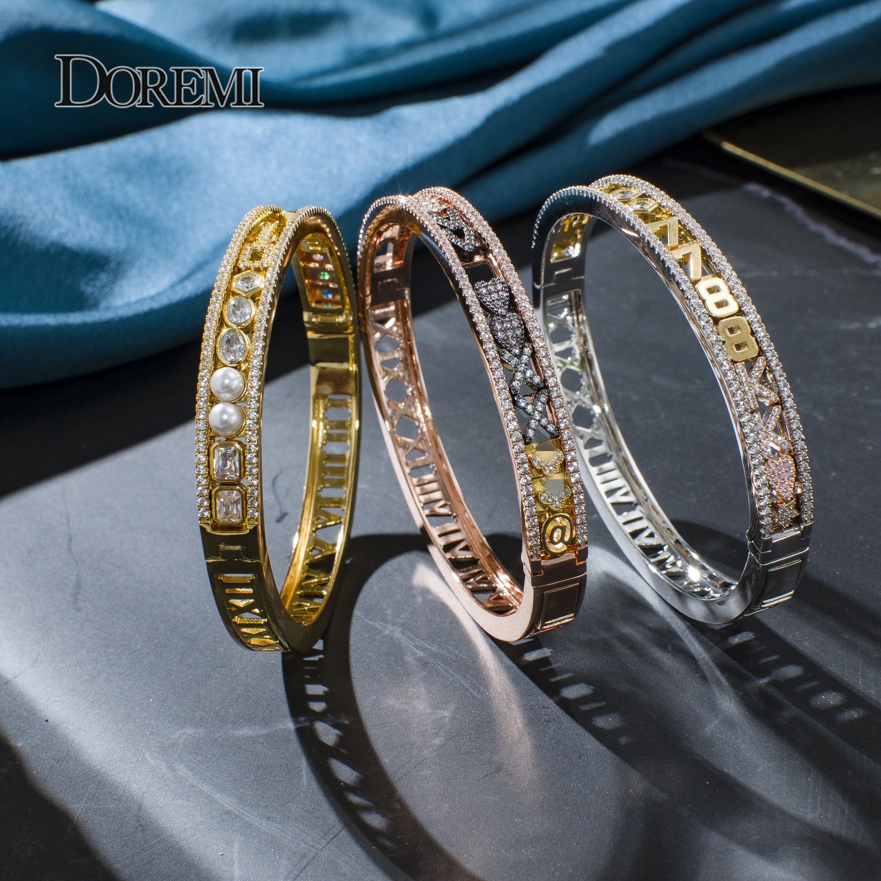 DOREMI Bracciale scorrevole ghiacciato con lettere Braccialetti personalizzati Ciondoli staccabili Braccialetti personalizzati Braccialetti con nome personalizzato da donna Regalo