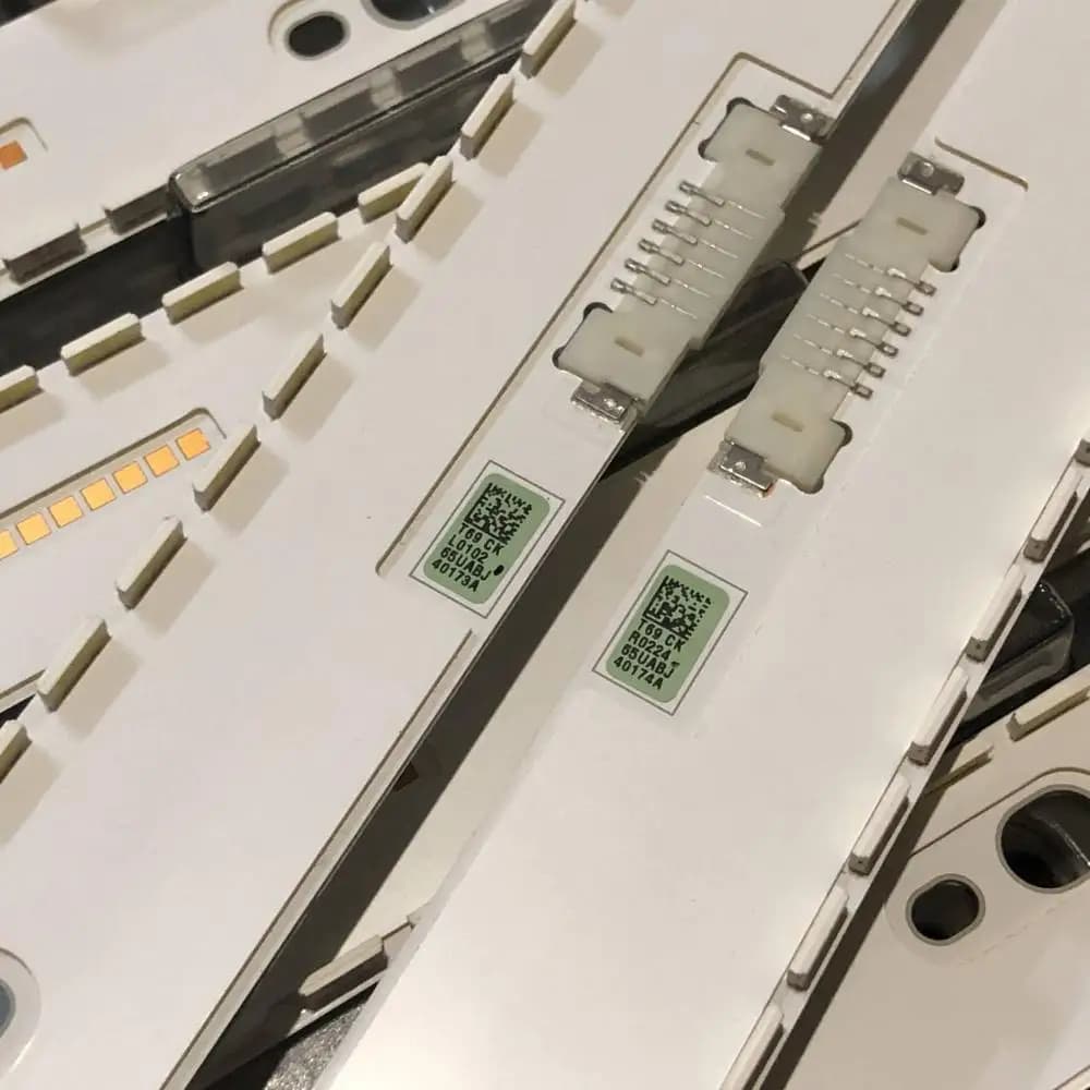 2PCS Striscia LED Per V6ER_650SMA_LED78_R1 V6ER_650SMB_LED78_R1 UE65MU6400 UE65MU6475 UE65MU6479 UE65MU6500 UE65MU6509 UN65MU7500