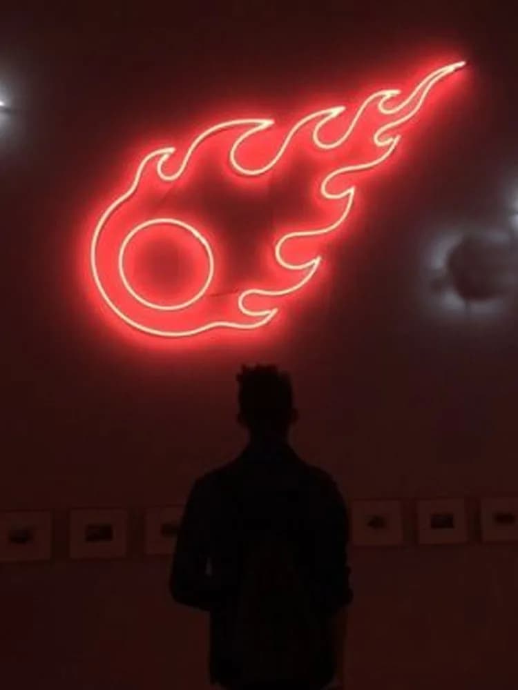Luce decorativa Fiamma Luce al neon Insegna Coraggio Ristorante Accessorio Birra Bar luce Enseigne Lumineuse Tubo di vetro reale fatto a mano
