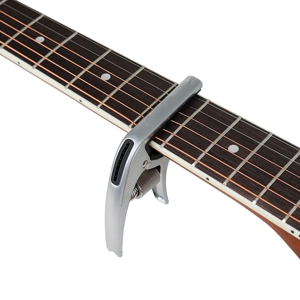 Capotasto per chitarra in lega per chitarra elettrica classica acustica a 6 corde Ukulele Accessori per strumenti musicali Morsetto per accordatura regolabile