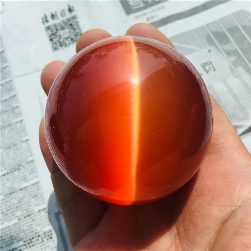 Sfera decorativa per fotografia con sfera di pietra energetica per divinazione con sfera di cristallo occhio di gatto rosso naturale da 4-10 cm