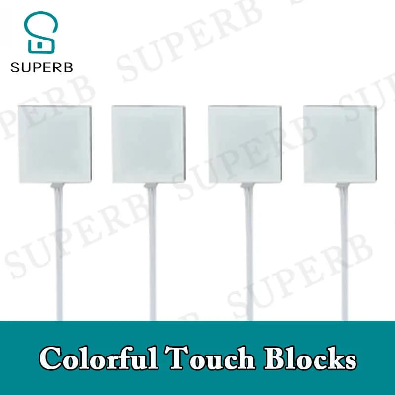I superbi blocchi tattili colorati per la stanza di fuga regolano tutti i blocchi per correggere i colori per sbloccare l'accessorio colorato del pannello tattile