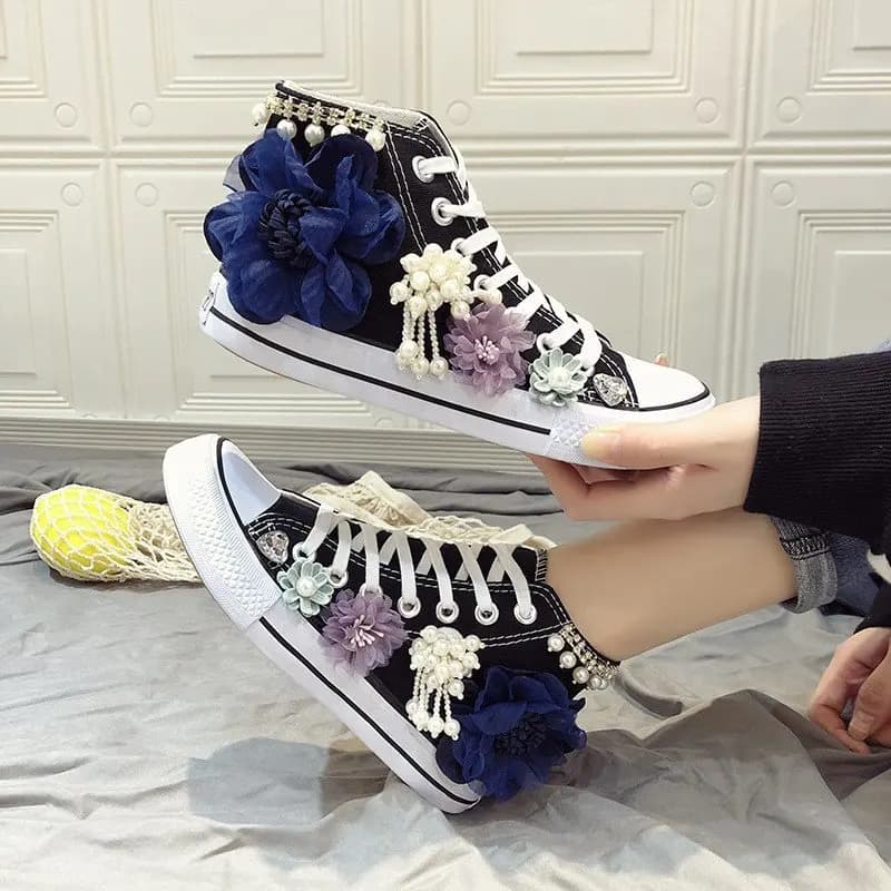 Spring New High-top Canvas Shoes for Women Hand-tailored Flower Pearl Students Fashion Casual Shoes Lady Sneakers