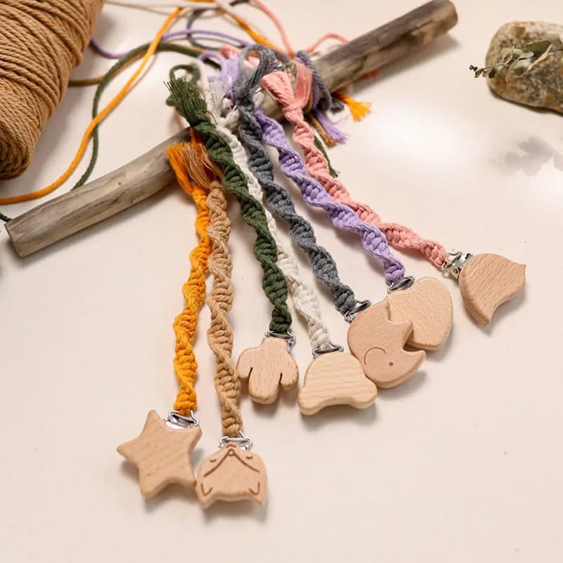 Clip per ciuccio all'uncinetto catena per ciuccio per animali in legno di faggio supporto per capezzoli in tessuto di cotone intrecciato giocattoli per neonati accessori per massaggiagengive
