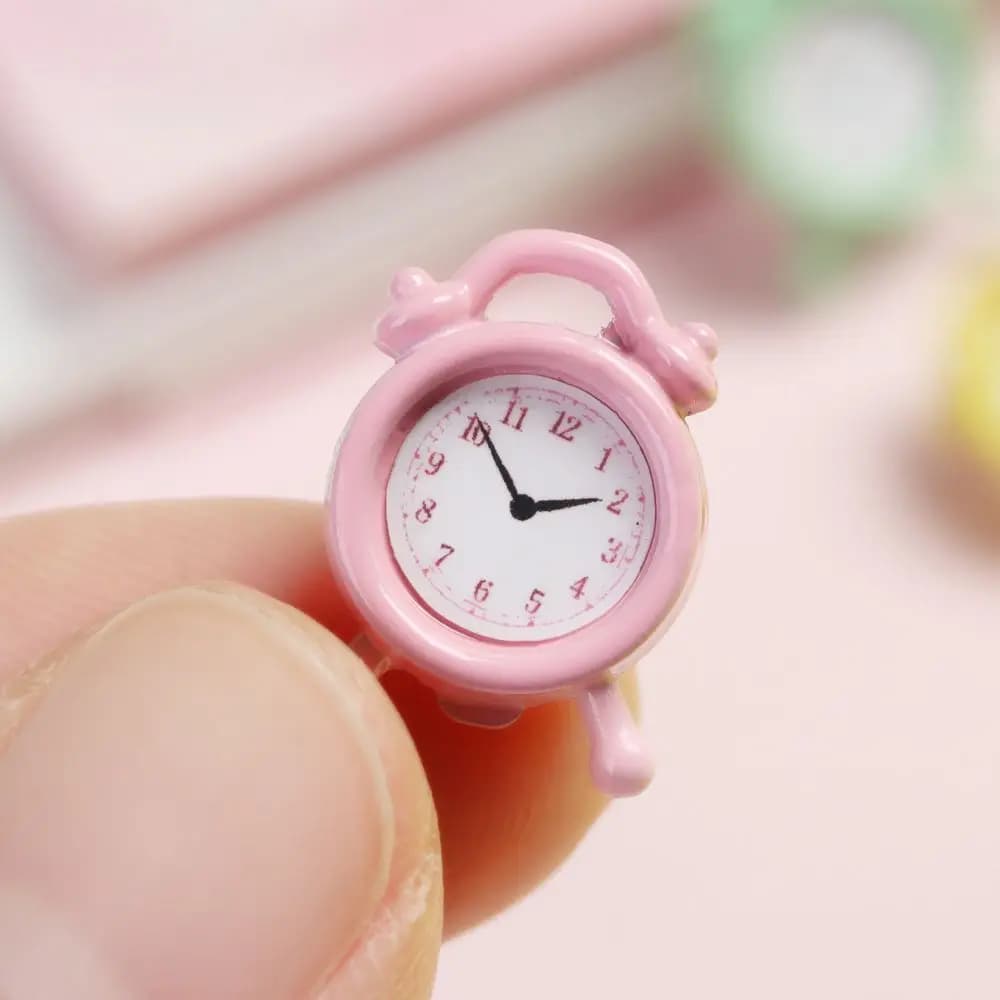 1 pz scala 1:12 Mini sveglia in metallo decorazione casa delle bambole casa delle bambole giocattolo in miniatura bambola cucina accessori soggiorno
