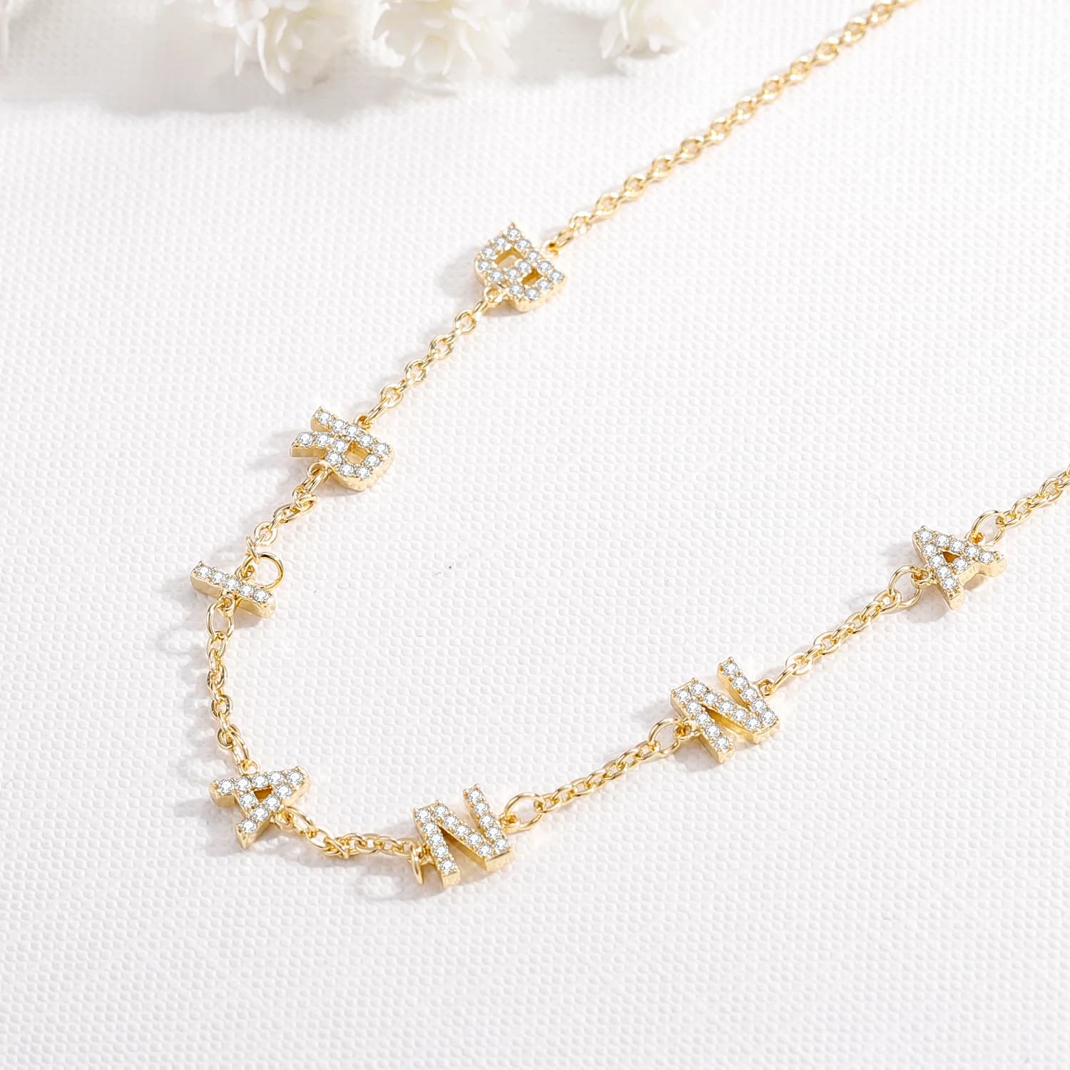 MYDIY Nome personalizzato Collana con zirconi Collana con nome in cristallo personalizzato in acciaio inossidabile Collana con ciondolo per regalo di compleanno per donna