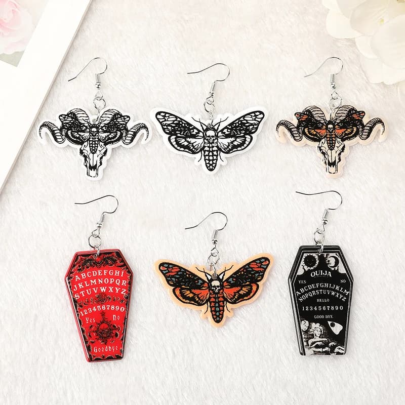 1 paio di orecchini pendenti Hollawoon acrilico farfalla morte falena bara tavola Ouija per le donne regalo di compleanno
