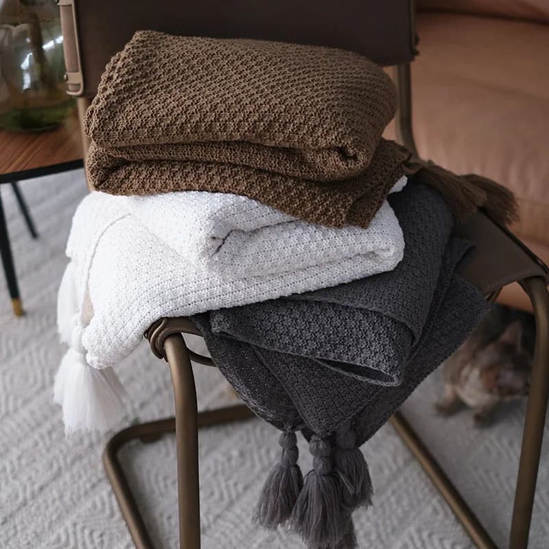 Coperta lavorata a maglia nordica Coperta da tiro per divano in tinta unita con nappe TV da viaggio Coperte per pisolino Coperte per aria condizionata Letto decorativo