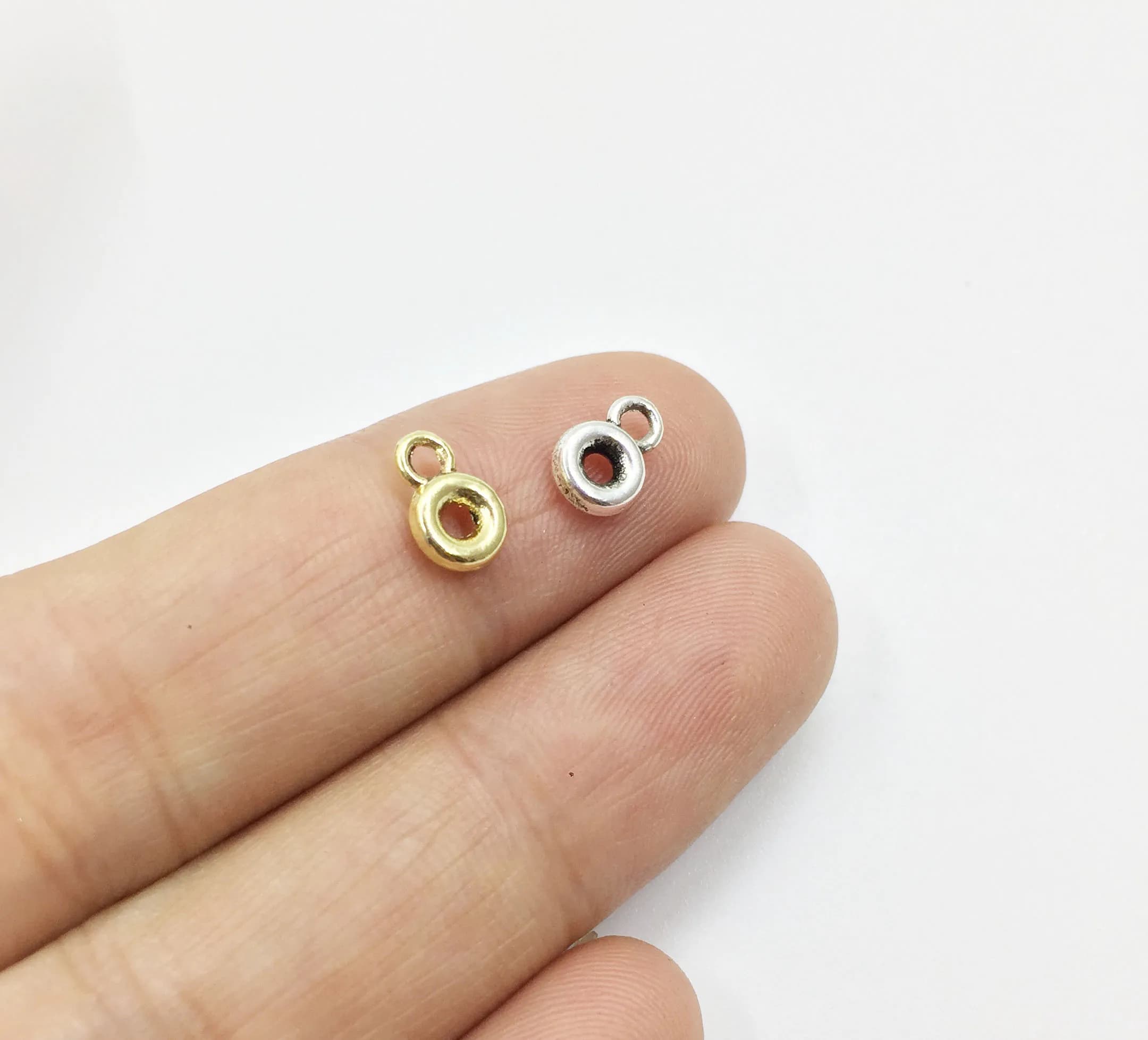 Eruifa 20pcs 5mm Mini cerchio in lega di zinco perline Charms ciondolo gioielli collana fatta a mano fai da te, orecchini
