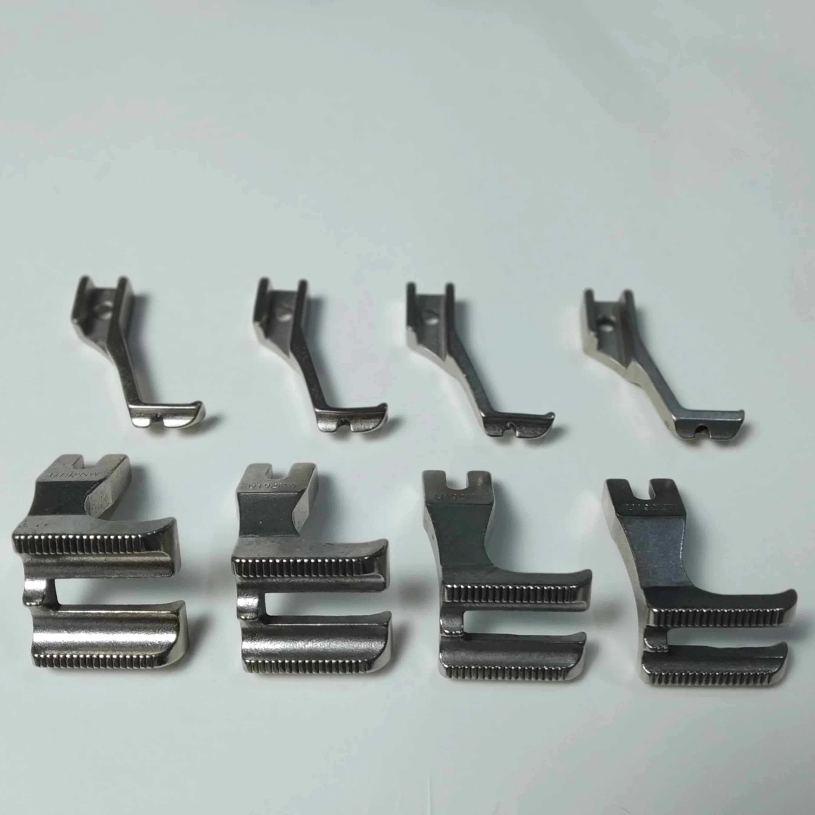 4 sets/formati DOPPIO CORDONCINO PIPING PIEDE SET # U192W + U193KW per JUKI DU-1181 +