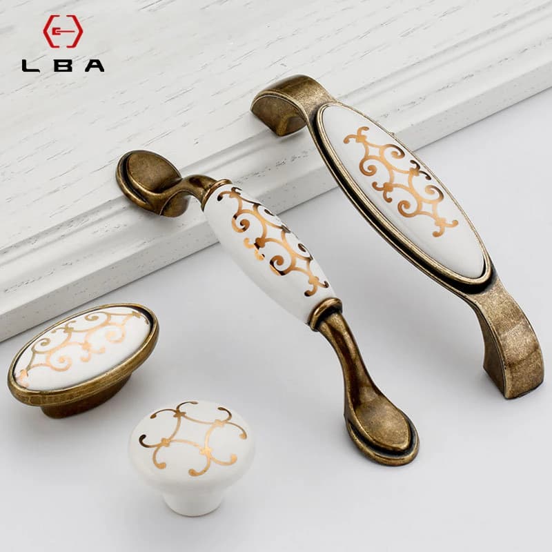 Maniglie Delle Porte in ceramica Stile Europeo Crepa Armadio Da Cucina Maniglie Delle Porte Manopole In Lega di Zinco Mobili Cassetto Push Pull Maniglie