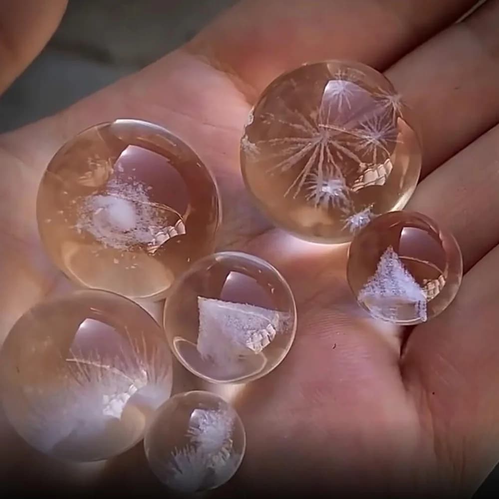 Sfera di Cristallo K9 Trasparente con Incisione Interna 3D di Montagna Innevata, Dente di Leone e Galassia, 20mm, Statuetta Artistica