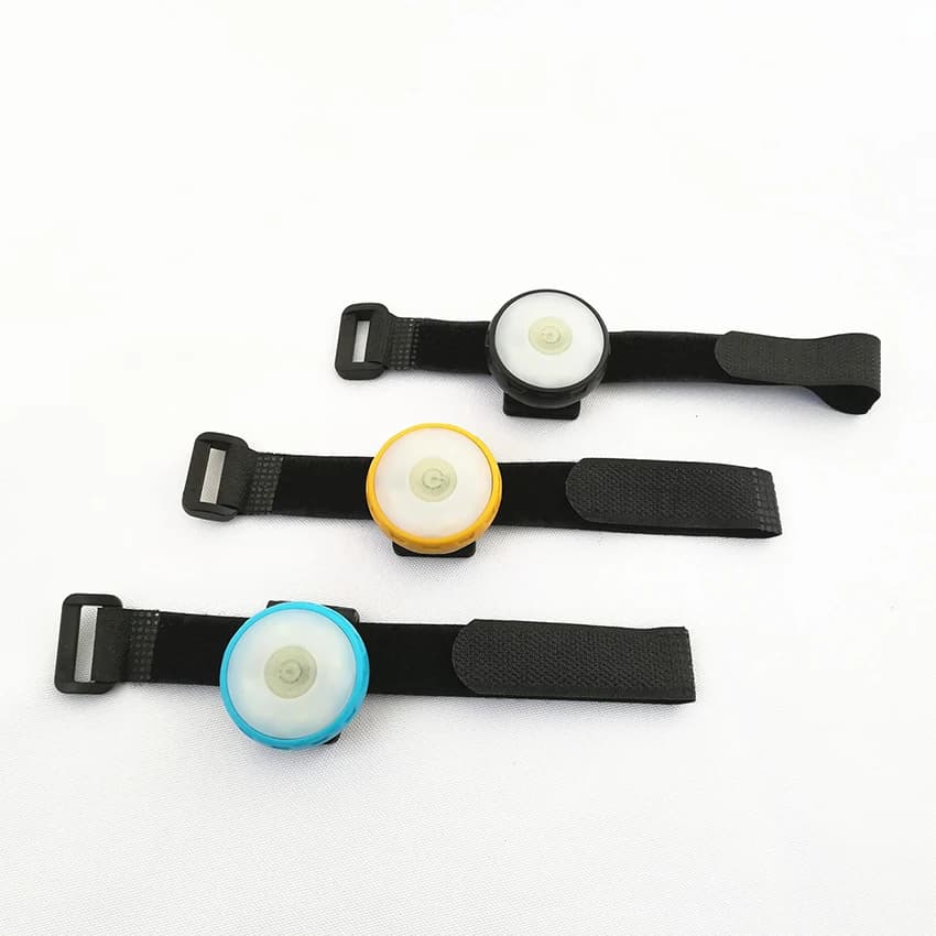 Luce per bicicletta Super luminosa ricaricabile USB, luci per bici anteriore e posteriore, lampada da polso a LED, torcia a 4 modalità per la corsa all'aperto