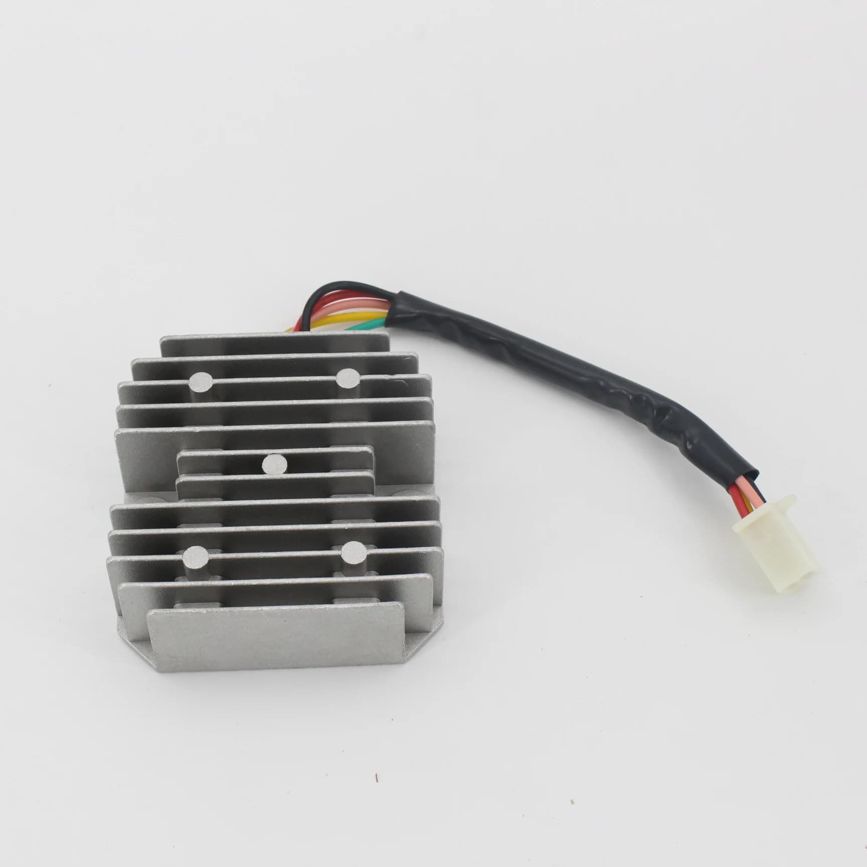Raddrizzatore regolatore 31600-M9Q-000 per SYM Shark 125 Euro MX 150 125 Jet Arrow 50 Shark 125 150 Metro Europa 125