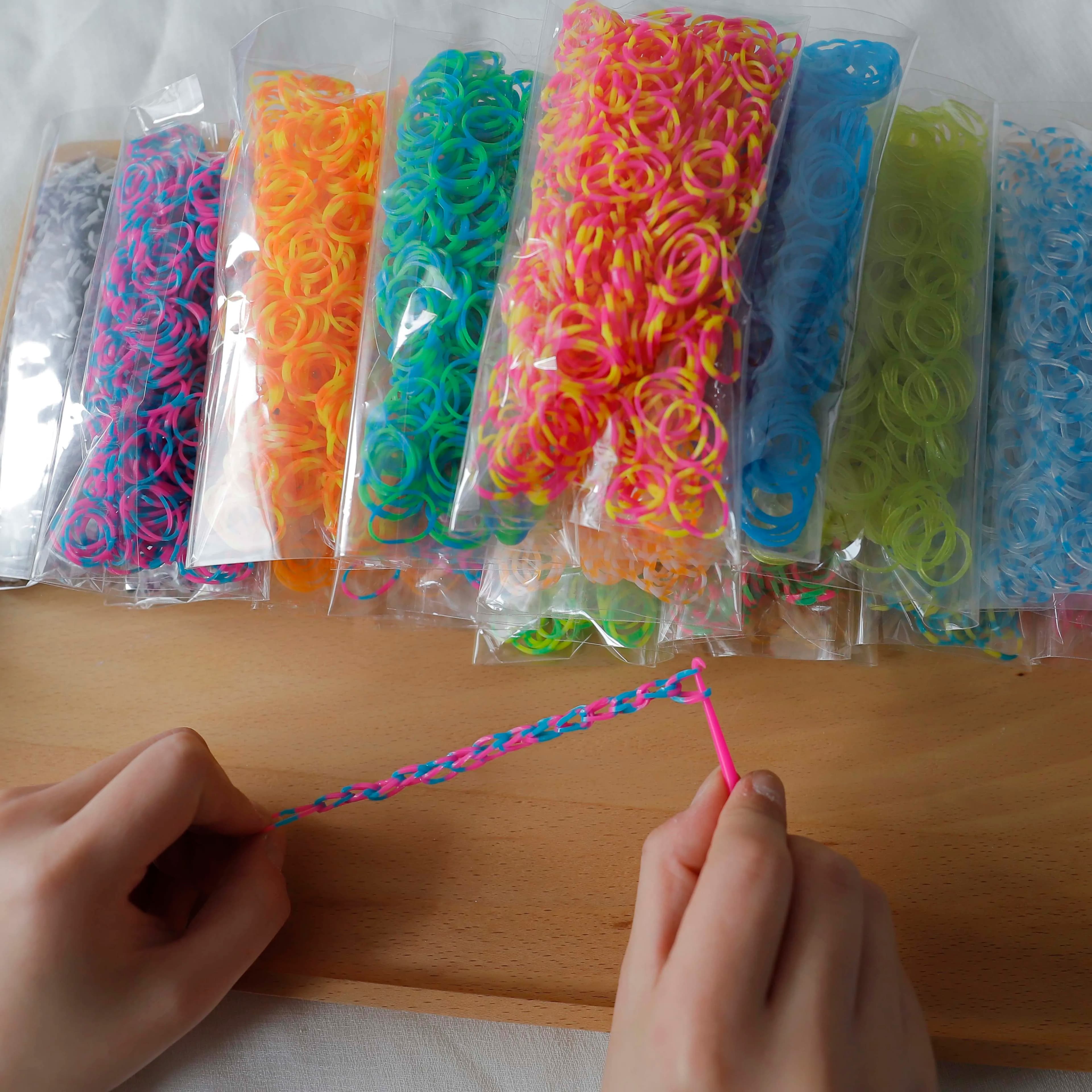 600pc DIY Toys Rubber Loom Bands Set Kid DIY Bracelet Silicone Rubber Bands Elastic Rainbow Weave Loom Bands Toy for Kids Goods