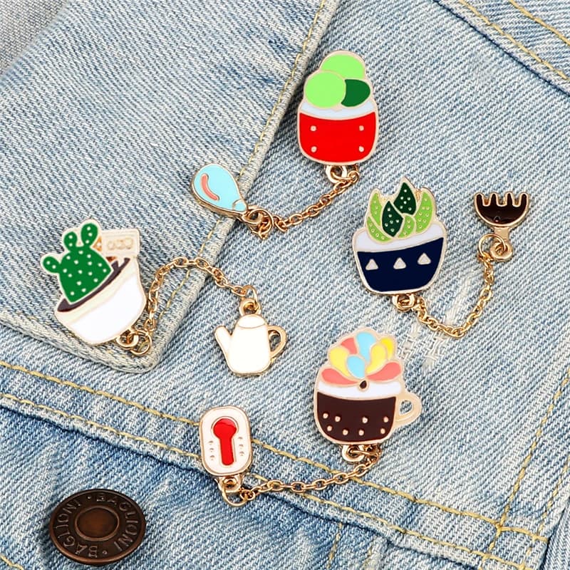 Spille in vaso di cartone animato pianta Cactus distintivi creativo catena in metallo smalto Pin s zaino giacche gioielli moda Pin per donna bambini