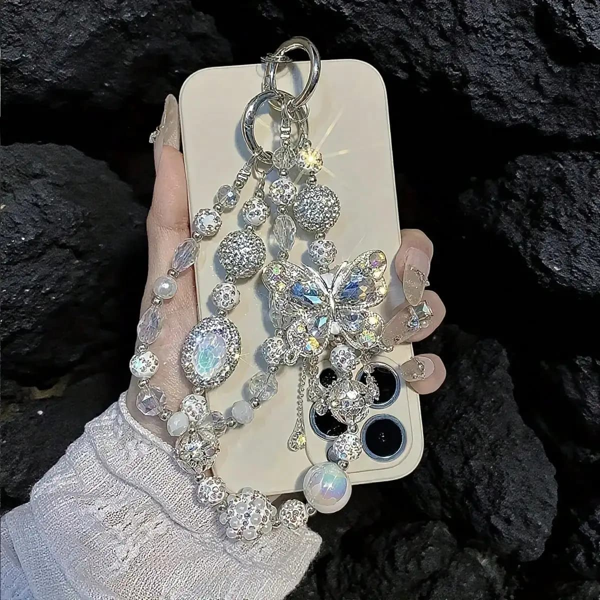 Squisita Catena per Telefono con Farfalla di Diamanti Bianchi, Ciondolo Bling Decorativo per Zaino, Charm Carino, Regalo di Compleanno per Donne e Ragazze