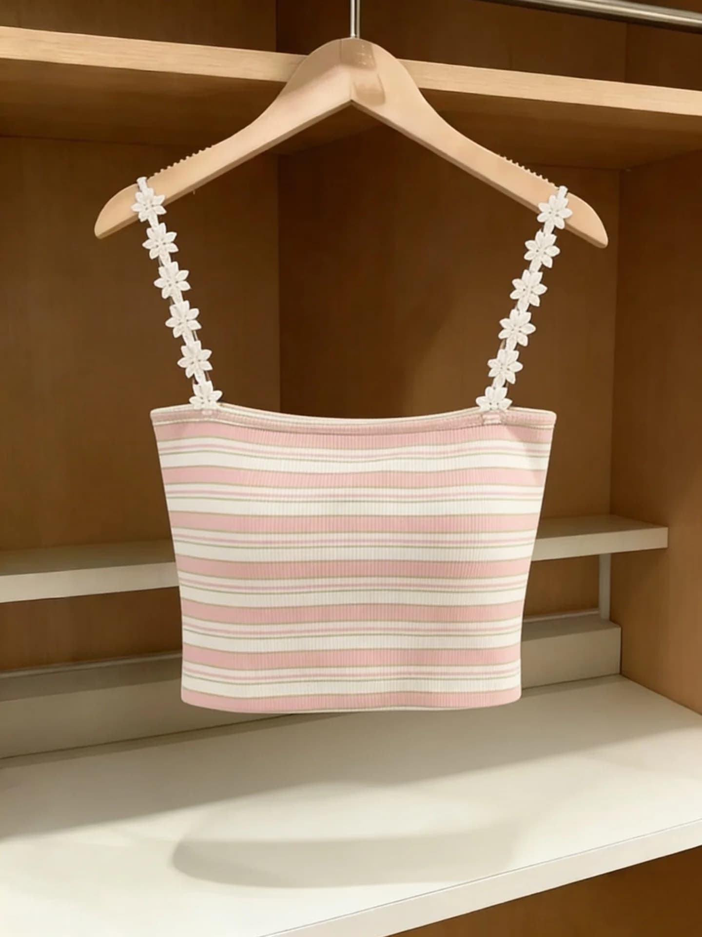 Sweet Floral Lace Strap Stripe Crop Top Women's 2026 New Outwear Inner Match Short Tube Shirt U-Neck Moisture Wicking