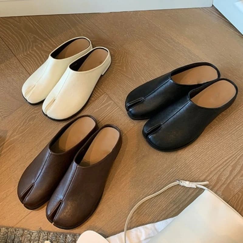 Aneikeh Mules Tabi Vintage da Donna con Punta Divisa, Ciabatte in Morbida Pelle con Tacco Basso, Mocassini Casual Senza Tallone, Mezze Scarpe Slip-on