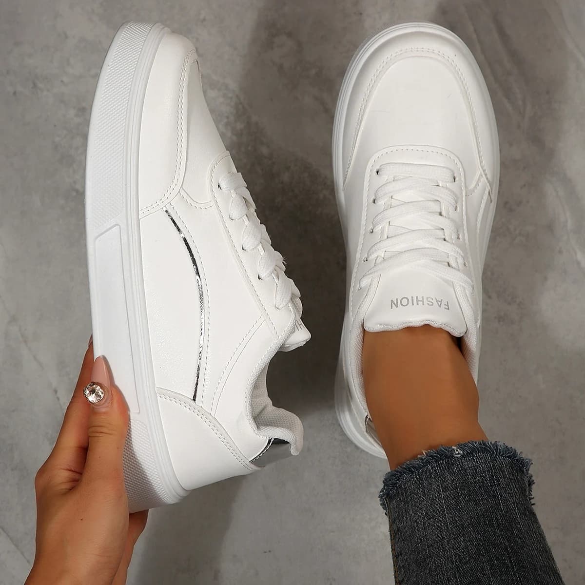 Scarpe da corsa da donna Moda Outdoor Sneakers leggere antiscivolo Sport Sneakers traspiranti Donna Zapatos De Mujer di grandi dimensioni