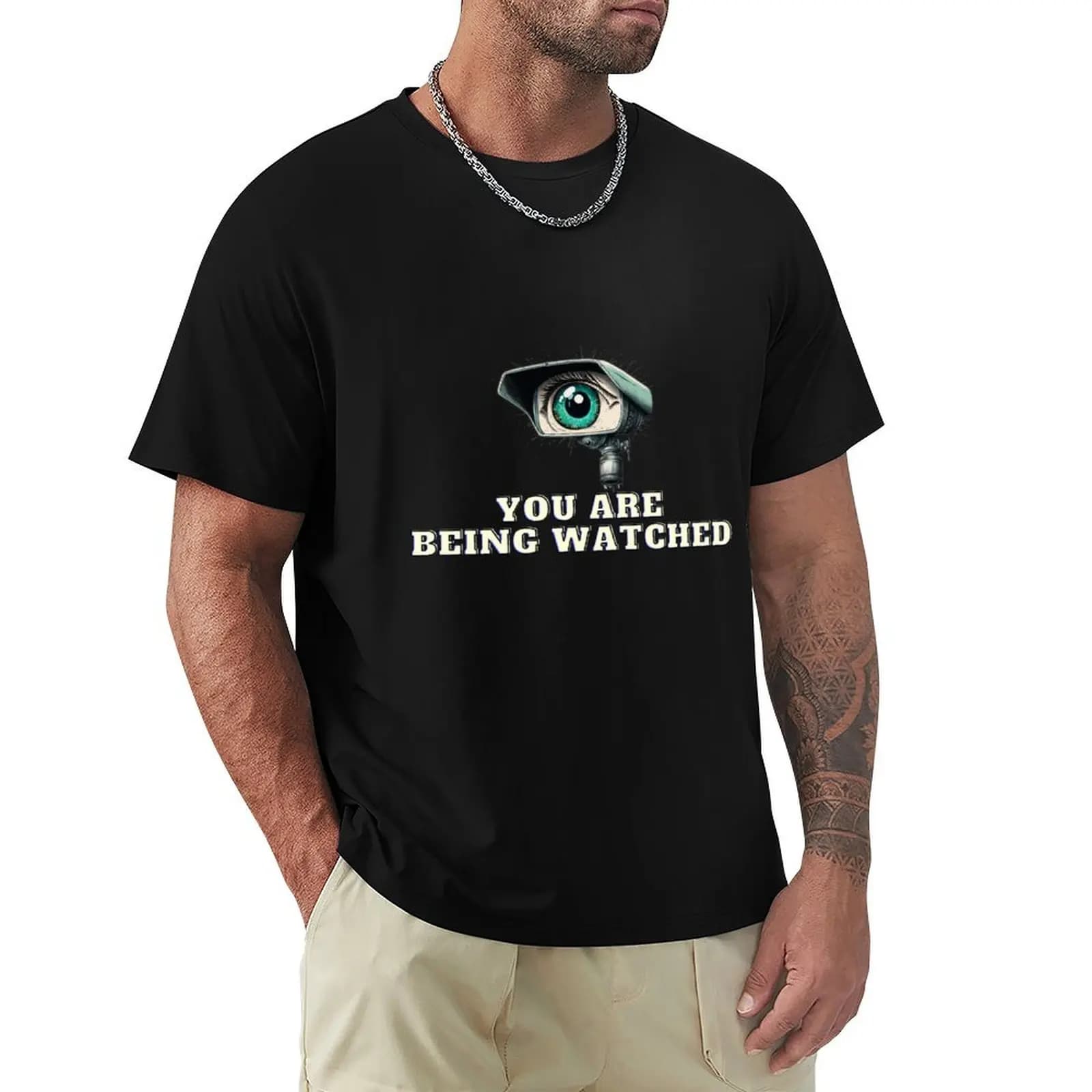 T-shirt con stampa 'You're Being Watched', maglietta casual alla moda estiva