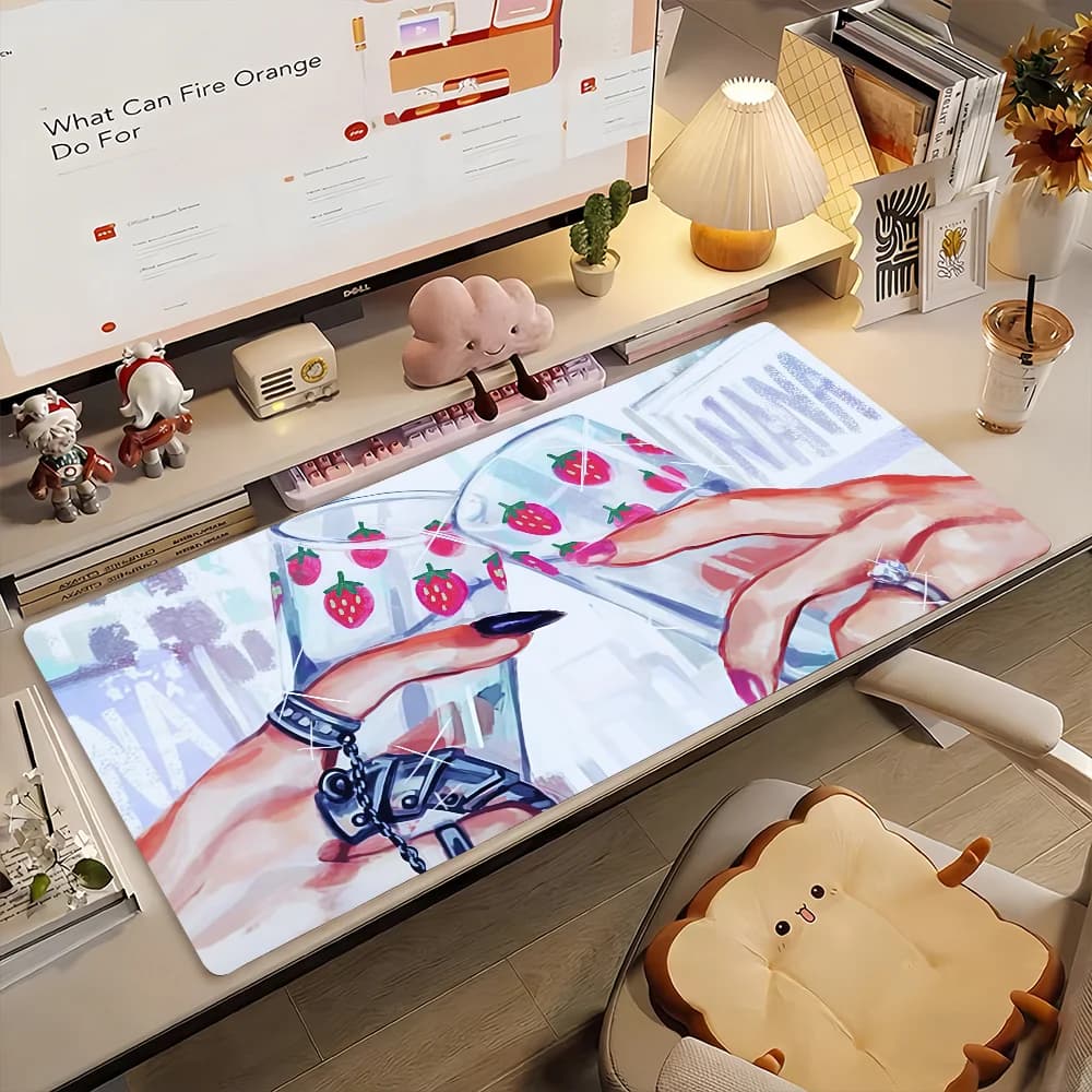 Tappetino per mouse da gaming, tappetino da scrivania grande, bordi cuciti, stampa artistica con fragole e mani eleganti, tappetino per tastiera per gamer, ufficio e casa