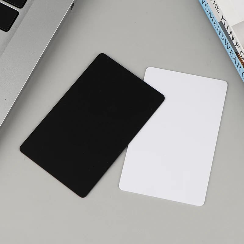 Nuova Offerta: 5/10 Pezzi Carte NFC215 Bianche e Nere Riscrivibili, Carte NFC NT-AG215 in PVC, Schede Vuote Facili e Comode da Programmare, Biglietti da Visita NFC
