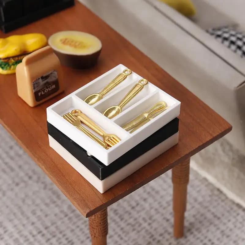 Organizzatore per Stoviglie in Miniatura 1/12 per Casa delle Bambole, Set di 5 Vassoi Portaoggetti per Cassetti e Toeletta, Contenitore per Gioielli e Cancelleria