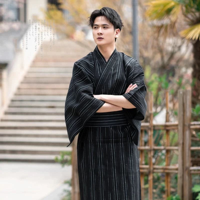 Kimono da Samurai tradizionale giapponese della marina estiva nera per uomo Yukata accappatoio da bagno Hekoobi stile sciolto Homewear abito lungo in cotone