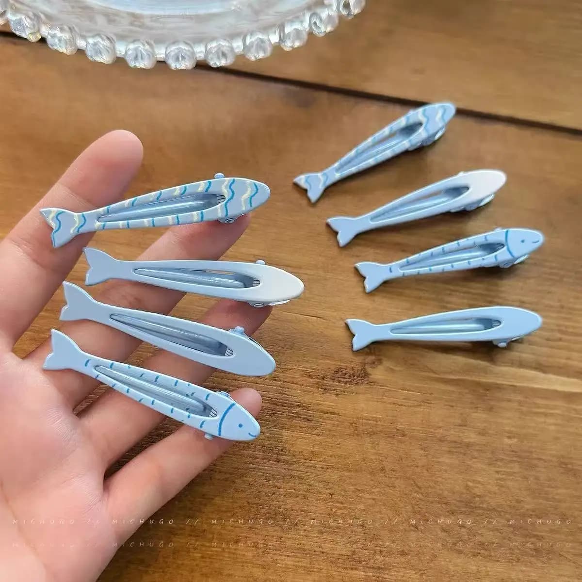 4 fermagli per capelli a forma di pesce blu e giallo, semplici e carini, per donne, eleganti fermagli laterali, accessori per capelli alla moda per ragazze.