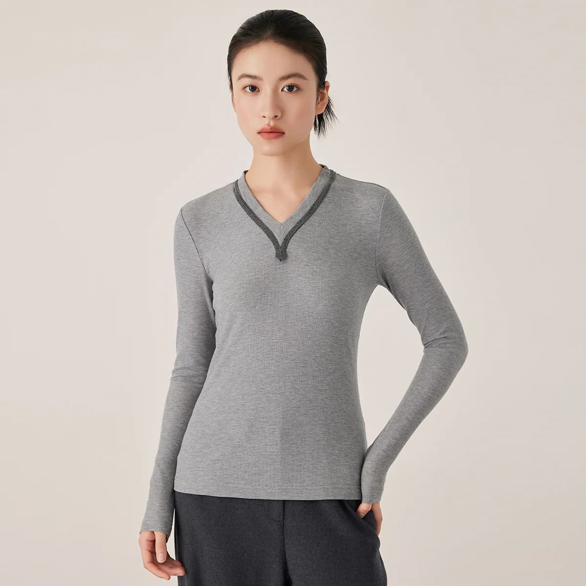 KX7523349 Top da donna a maniche lunghe con scollo a V a costine in tessuto misto con finiture a contrasto, moda autunnale, abbigliamento da donna