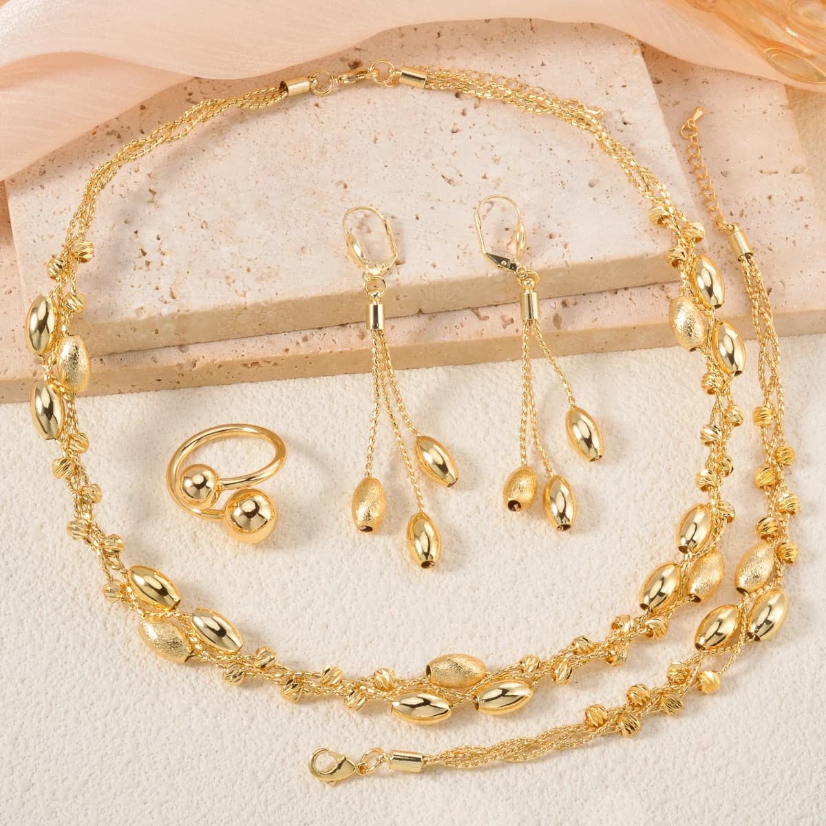 Set di gioielli da donna 4 pezzi Collana di perle Orecchini Bracciali Accessori da sposa per la sposa Regali squisiti