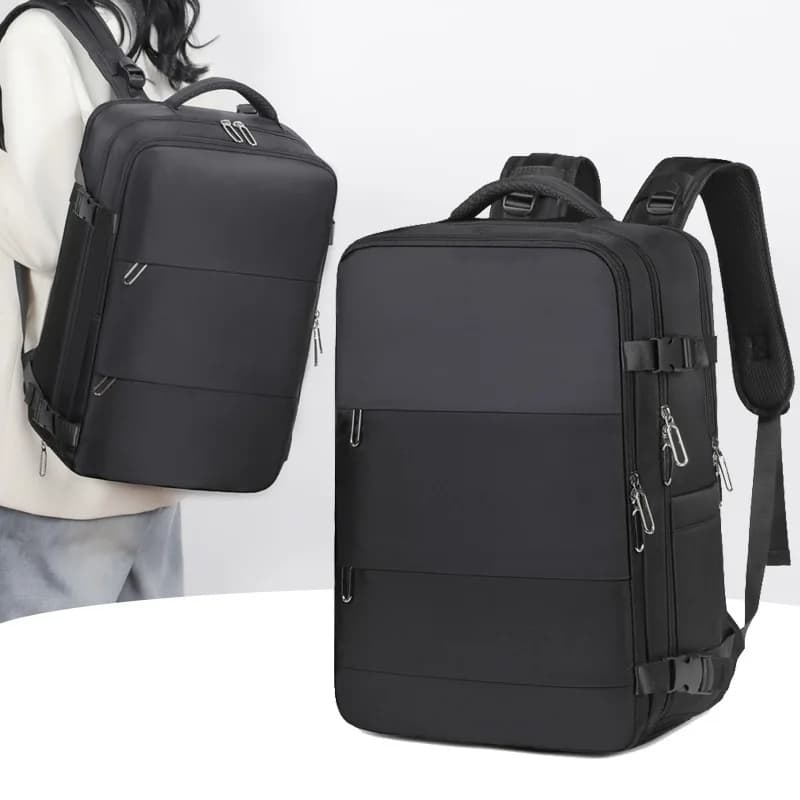 Adaptable travel set designed to handle short trips and daily outings with thoughtful storage solutions