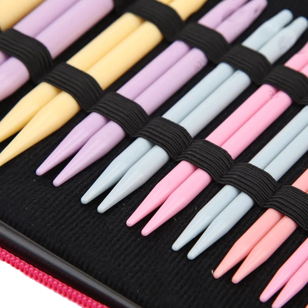 Set di 10 Paia di Ferri Circolari in Plastica ABS con Teste Intercambiabili e Borsa Portaoggetti, Accessorio Fai-da-Te per Maglioni e Sciarpe